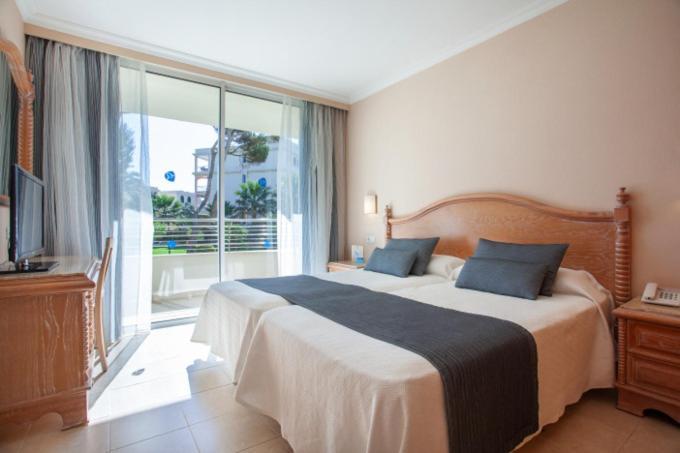 Grupotel Natura Playa Плая де Муро Екстериор снимка