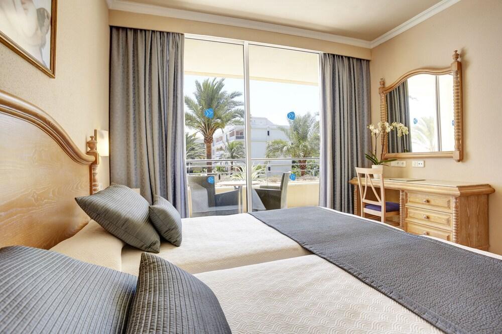 Grupotel Natura Playa Плая де Муро Екстериор снимка